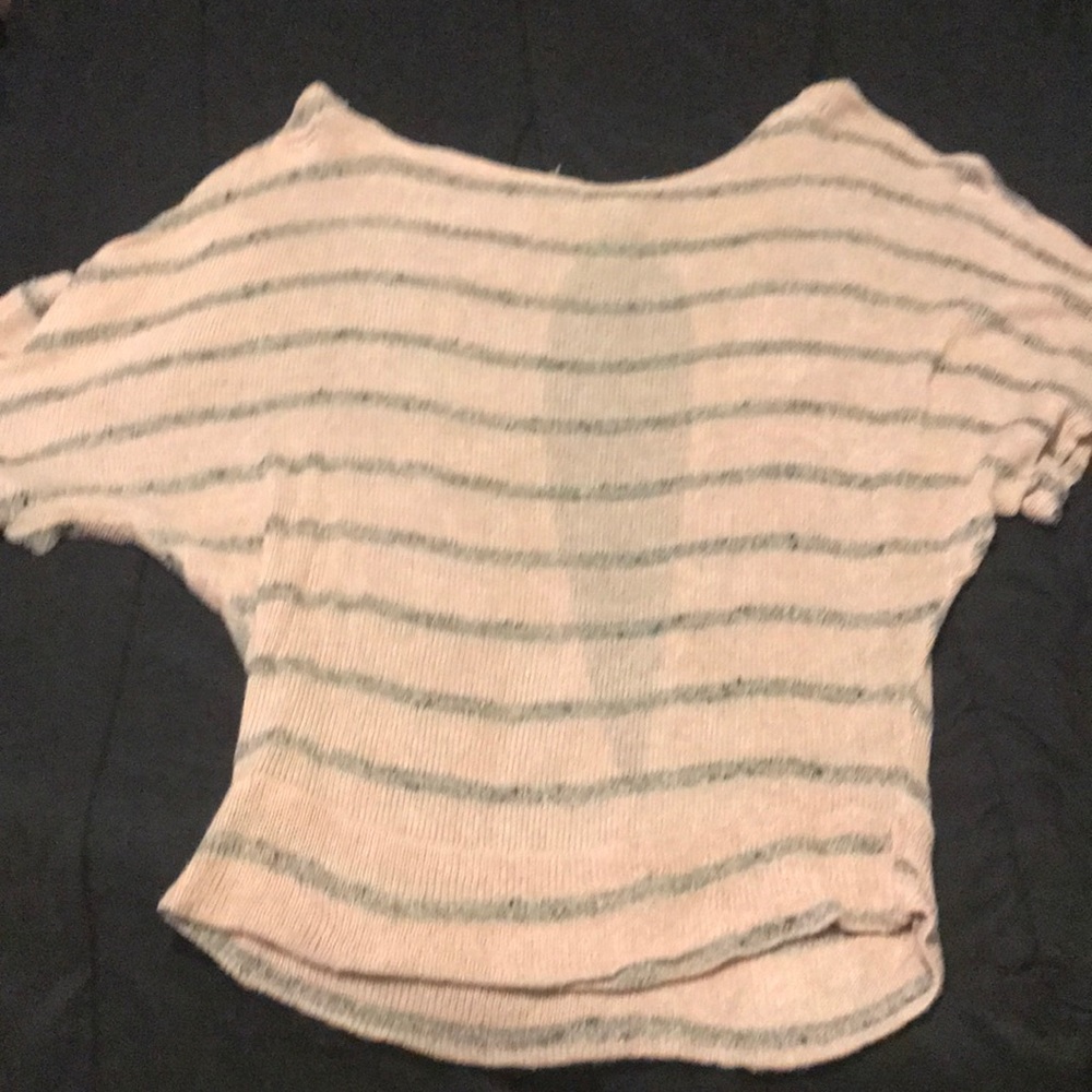 Light backless top